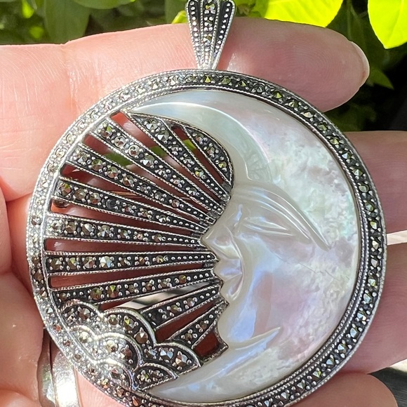 VINTAGE MOTHER OF PEARL MARCASITE MOON CRESCENT PENDANT PIN BROOCH 925 STERLING